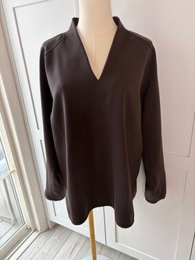 M.M. Lafleur Women’s V-Neck Long Sleeve Top in Dark Brown Size Large Preowned